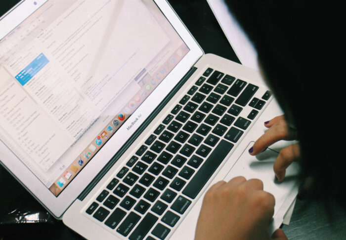 What are the advantages of digital consultancy in digital marketing?